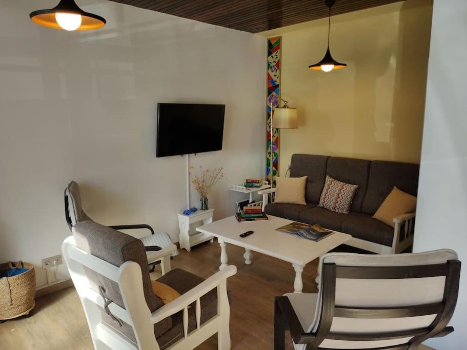 Casa Carmina: Casa Pequenos Grupos En El Corazon De Galicia Hébergement de vacances O Irixo